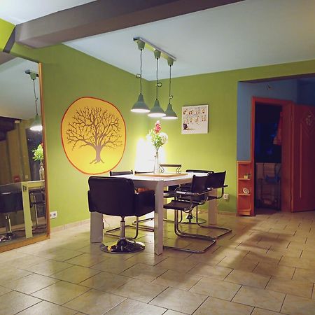 Grosses Zimmer Bad Kueche Wohnzimmer Terasse Garten Zentral Ruhig Landsberg am Lech Dış mekan fotoğraf