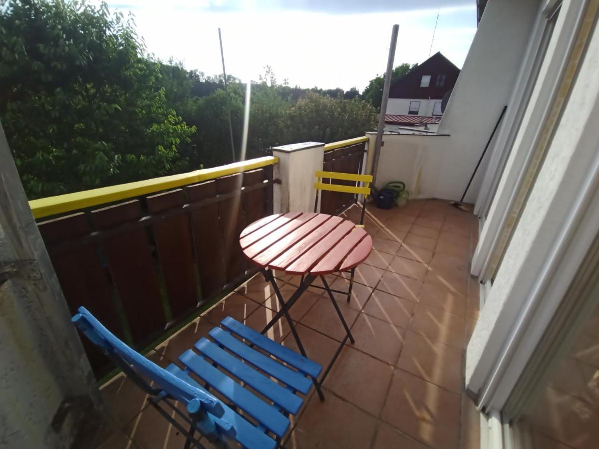Grosses Zimmer Bad Kueche Wohnzimmer Terasse Garten Zentral Ruhig Landsberg am Lech Dış mekan fotoğraf