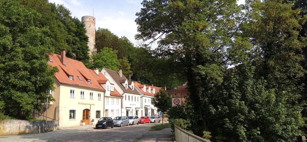 Grosses Zimmer Bad Kueche Wohnzimmer Terasse Garten Zentral Ruhig Landsberg am Lech Dış mekan fotoğraf