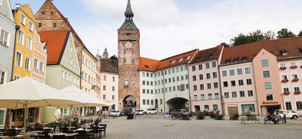 Grosses Zimmer Bad Kueche Wohnzimmer Terasse Garten Zentral Ruhig Landsberg am Lech Dış mekan fotoğraf