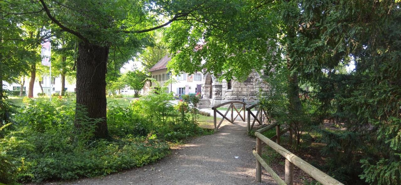 Grosses Zimmer Bad Kueche Wohnzimmer Terasse Garten Zentral Ruhig Landsberg am Lech Dış mekan fotoğraf