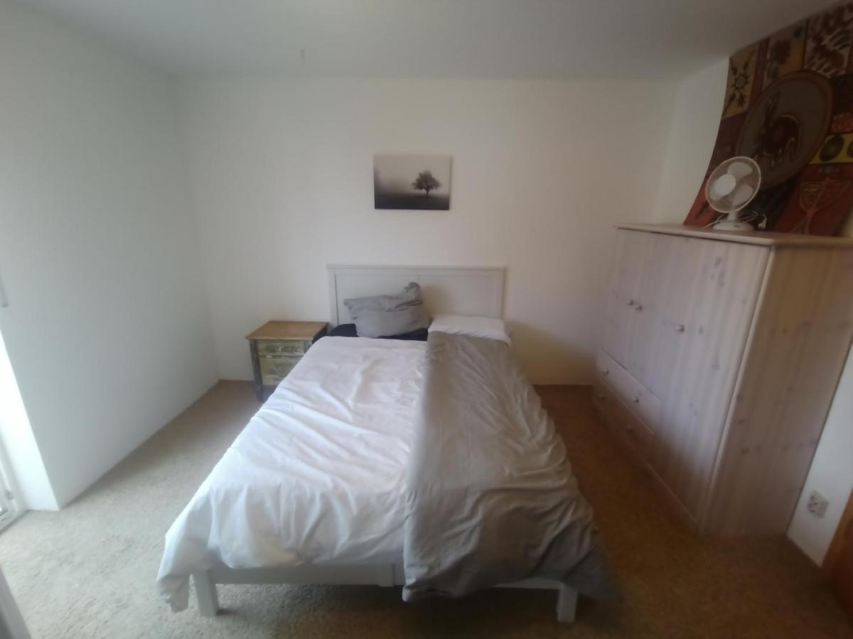 Grosses Zimmer Bad Kueche Wohnzimmer Terasse Garten Zentral Ruhig Landsberg am Lech Dış mekan fotoğraf